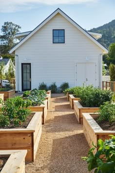 Garden Design, Gardening, Garden Planning, Garden Layout, Garden Inspiration, Garden Cottage, Garden Beds, Raised Garden