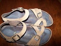 Birkenstock Black Gizeh Birko flor Thong 39 Nwot Sandals Size US 8.5 Regular (M, B) 57% off retail Birkenstock Black Gizeh Birko flor Thong 39 Nwot Sandals Size US 8.5 Regular (M, B) 57% off retail