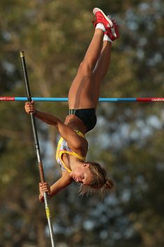 naked-pole-vault