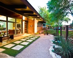Modern Front Yard Garden Ideas modern garden design using grass with verandah & decorative Modern Front Yard Garden Ideas modern garden design using grass with verandah & decorative