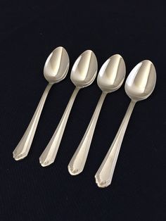 Lenox 18//10 ARCHWAY Stainless Salad Forks 7 1//4/" Set of 3 Good Used Condition
