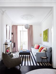 7 Interior Design Ideas for Small Apartment | Small apartments ... 7 Interior Design Ideas for Small Apartment | Small apartments ...