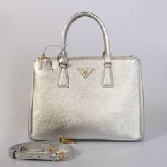 61 Best Prada Uk Bags Handbags Shoes London Outlet 2017 Prada Uk Saffiano Leather Tote Bn In Silver P50 130 71 Save 79