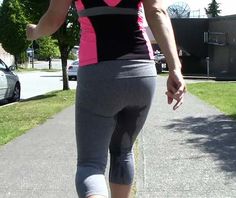 Best of Pantyhose wetting desperation desperation Pantyhose wetting