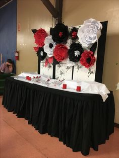 Decorate This Cute Black Red White Party Decor Few Of My Paper Flower Backdrop Red White And Black Flowers Party Decoration Candy Table