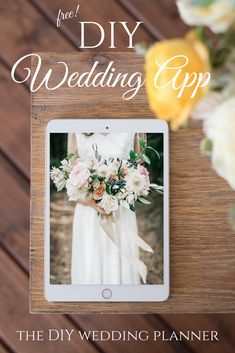 Wedding apps Best Free for iphone and android. Free DIY Wedding Planning Apps! #weddingapps #bestweddingapps #freeweddingapps http://www.howtodiywedding.com/best-wedding-apps-iphone Diy Wedding Menu, Diy Beach Wedding, Wedding Reception Flowers, Budget Wedding, Plan Your Wedding, Wedding Tips