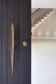 10 Best Bronze Pull Door Handles Images Bronze Is Recyclable Strong Durable And Timeless It Develops A Lovely Patina Over Time Antimicrobial Kills Bacteria Back To