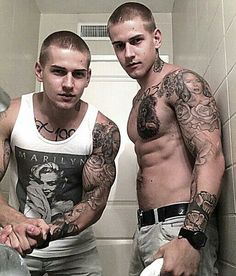 Snakedens tranny Wies gays
