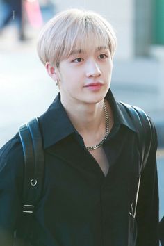 StrayKidsバンチャン」のアイデア 73 件 | チャニ, スキズ, ストレイキッズ