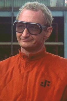 Abécédaire des personnages des séries TV - Page 4 C6a35977e7b4c01fdf027a3a05188cf6--robert-englund-robert-richard