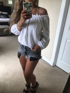 Zette Sullivan Nude Photos Zette Sullivan Nude Photos