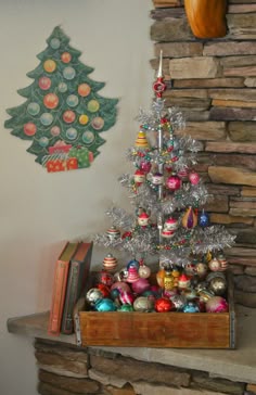 a little bit rustic a little bit vintage vintage silver christmas - Christmas Tree Decorated With Vintage Ornaments a little bit rustic a little bit vintage vintage silver christmas - Christmas Tree Decorated With Vintage Ornaments