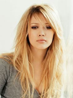 20 Long Hairstyles With Bangs For Your Statement Looks Frangetta Taglio, Frangia A Ciuffo Portata