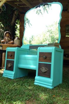A Comfy Little Place of My Own: Antique Vanity Redo | Home ... A Comfy Little Place of My Own: Antique Vanity Redo | Home ...