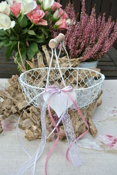 Wei/ß Weide rund Blumenkorb f/ür Blumenkinder geflochten Blumenk/örbchen f/ür Blumenm/ädchen bei der Hochzeit Streuk/örbchen