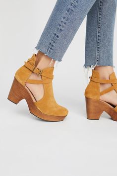 92 Best Shoes images | Shoes, Shoe boots, Fashion shoes 92 Best Shoes images | Shoes, Shoe boots, Fashion shoes