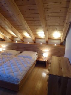 schienenbeleuchtung für schräge decken ideen dachausbau 66 besten bilder auf pinterest attic conversion farm schienenbeleuchtung für schräge decken ideen dachausbau 66 besten bilder auf pinterest attic conversion farm