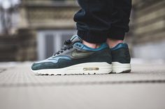 14 Best Sneakers images | Sneakers, Sneakers nike, Nike air max Nike Air Max 1 Pinnacle 859554 004 Sneakersnstuff