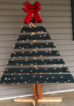 25 Creative DIY Christmas Tree Ideas 25 Creative DIY Christmas Tree Ideas