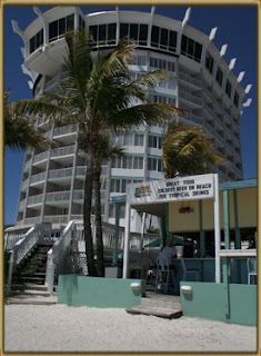 Gulf Tides Inn St Pete Beach Fl Clean Affordable And Peaceful 5 Bongobongos Beach Bar On St Pete Time For A Trip Www