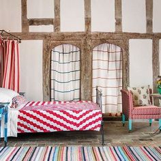120 Best Mønstermiks Images On Pinterest Homes Chairs And English Gaboushk And Florence Rolfe Bring Freshness To A Timber Framed Inn With Crisp Linens Accents Of Bold Colour On P115 The House We Shot In Is