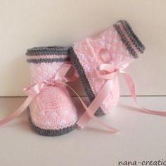 Neuf Tricoté à la main rouge bébé bonnet Chaussons Set 0-3//3-6//6-9 mois moufles