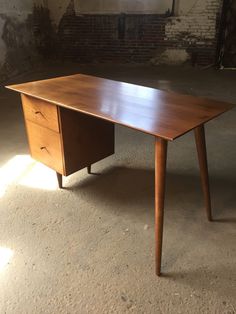 1960 S Vintage Mid Century Danish Modern G Plan Fresco Floating Top Paul Mccobb Planner Group Desk Etsy Https Www