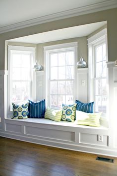 Bay Window With Seat 30 tips for fabulous fall decor | window, room and house Bay Window With Seat 30 tips for fabulous fall decor | window, room and house