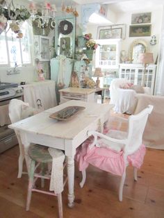 chic living room ideas dark pretty shabby chic interiors homes pastel house cottage plan small 40 cozy and romantic living room ideas that will impress you chic living room ideas dark pretty shabby chic interiors homes pastel house cottage plan small 40 cozy and romantic living room ideas that will impress you