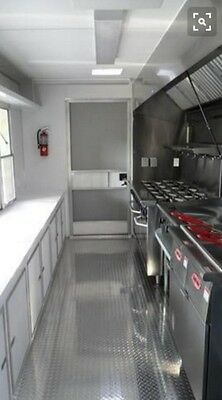 Picture 3 Of 12 Cuisine Restaurant Food Truck Cuisine Commerciale