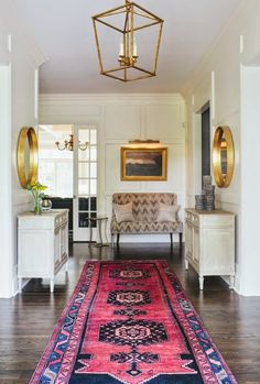 14 Best Entryway Rug Images In 2018 Boligindretning Dagligstue Entre Ladylike Details And An Airy Color Palette Make For A Relaxing Design In This Sophisticated E Designed By Kate Marker Interiors Note The Bright Rug