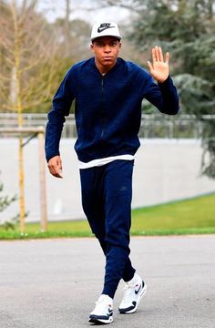 ensemble nike mbappe ensemble nike mbappe