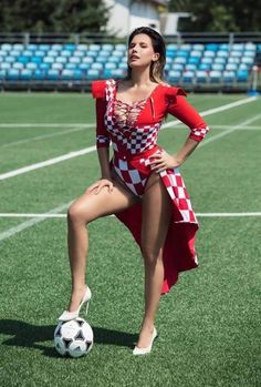Cheerleaders dating jalkapalloilijoidenTF2 matchmaking 2016