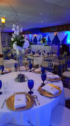 59 Best Jamaica Wedding Venues Images In 2018 Locations Mandeville Hotel Wedding Venue In Jamaica Blue With Hints Of Gold