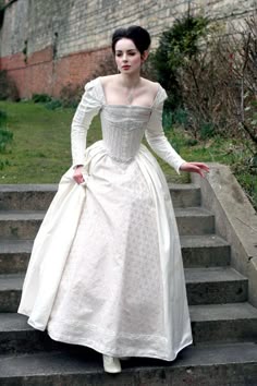 tudor clothing dress to impress elizabethan s costume 1550 1600 elizabeth period fashion costumes tudor clothing dress to impress elizabethan s costume 1550 1600 elizabeth period fashion costumes