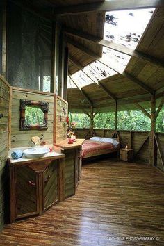 Tree House Interior oh my gosh! i would love to live in this tree house!!! seriously Tree House Interior oh my gosh! i would love to live in this tree house!!! seriously