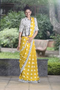 Designer Cotton Silk Free Size Round Neck Zari Work Padded Women\u2019s Saree Blouse