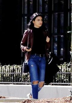 Lodge Style, Camilla Mendes, Riverdale Veronica, Style Inspiration, Queen, Riverdale Cast, Tv, Model, Dress
