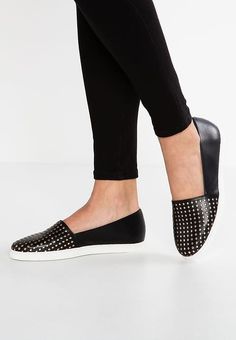 20+ bästa bilderna på Shoes | boots, kängor, skor 20+ bästa bilderna på Shoes | boots, kängor, skor