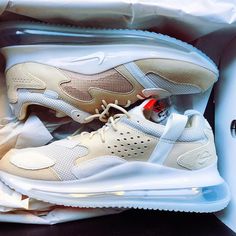 Die 394 besten Bilder von SNK Nike Air Max 720 in 2019 46 Locker Bei Foot Air Größe 720Herren Max White Nike Schuhe