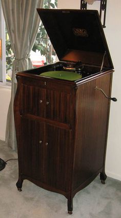 Mid 100 MEDIUM TONE NEEDLES Victor Victrola /& Other Phonographs /& Gramophones