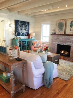 DIY Network Big Beach Builds 03 Zachos Design Group. I love everything in this room!!! Coastal Bedrooms, Coastal Living Rooms, Living Spaces, Big Beach Builds, Farmhouse Style Living Room Decor, Farmhouse Decor, Farmhouse Ideas, Beach Cottage Decor, Beachy Decor