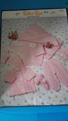 DK Tejer patrón instrucciones Bebé Niños Conjunto de Cardigan y sombrero Botines fácil lpeter