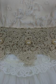 PACK 5 CREAM LACE RUFFLES EMBELLISHMENTS FOR CARDS OR CRAFTS