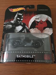 Batwing Batman V Superman Batmobile VS Retro Entertainment 1:64 Hot Wheels DWJ73