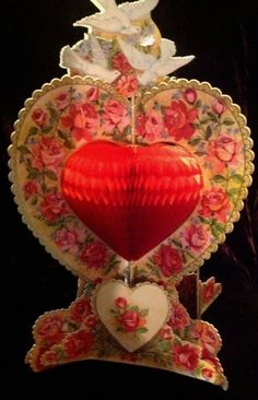 Hallmark HONEYCOMB DECORATION Valentines Vintage HEART Die Cut Hanging Tabletop Hallmark HONEYCOMB DECORATION Valentines Vintage HEART Die Cut Hanging Tabletop