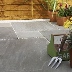 kandla grey sandstone paving