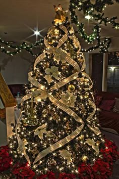 cool ways to wrap ribbon around a christmas tree gallery of 22 wonderful christmas tree - Christmas Tree Ribbon Garland cool ways to wrap ribbon around a christmas tree gallery of 22 wonderful christmas tree - Christmas Tree Ribbon Garland
