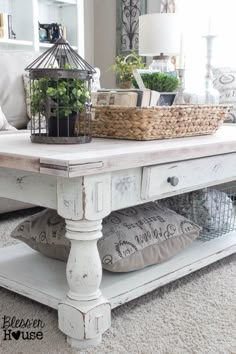 25 Delightful Farmhouse Style Coffee Table Images Diy Ideas For Farmhouse Style Coffee Table Owner Follow Fixer Upper Look Diy You Don T Need To Be A Guest On The