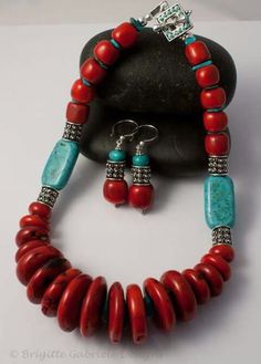 Helen de Lete Little Red Eye Pearl Fox Sterling Silver Collar Necklace